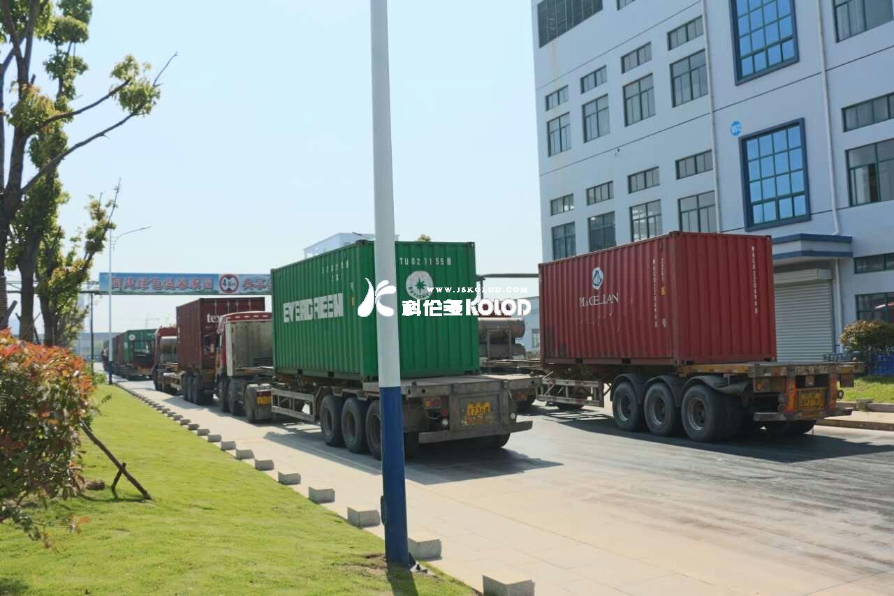 4月30日，車水馬龍，揭開(kāi)公司“大戰(zhàn)紅五月”的序幕……