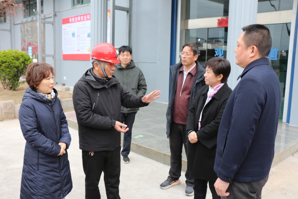 連云港市委副書記萬(wàn)聞華蒞臨科倫多調(diào)研指導(dǎo)工作